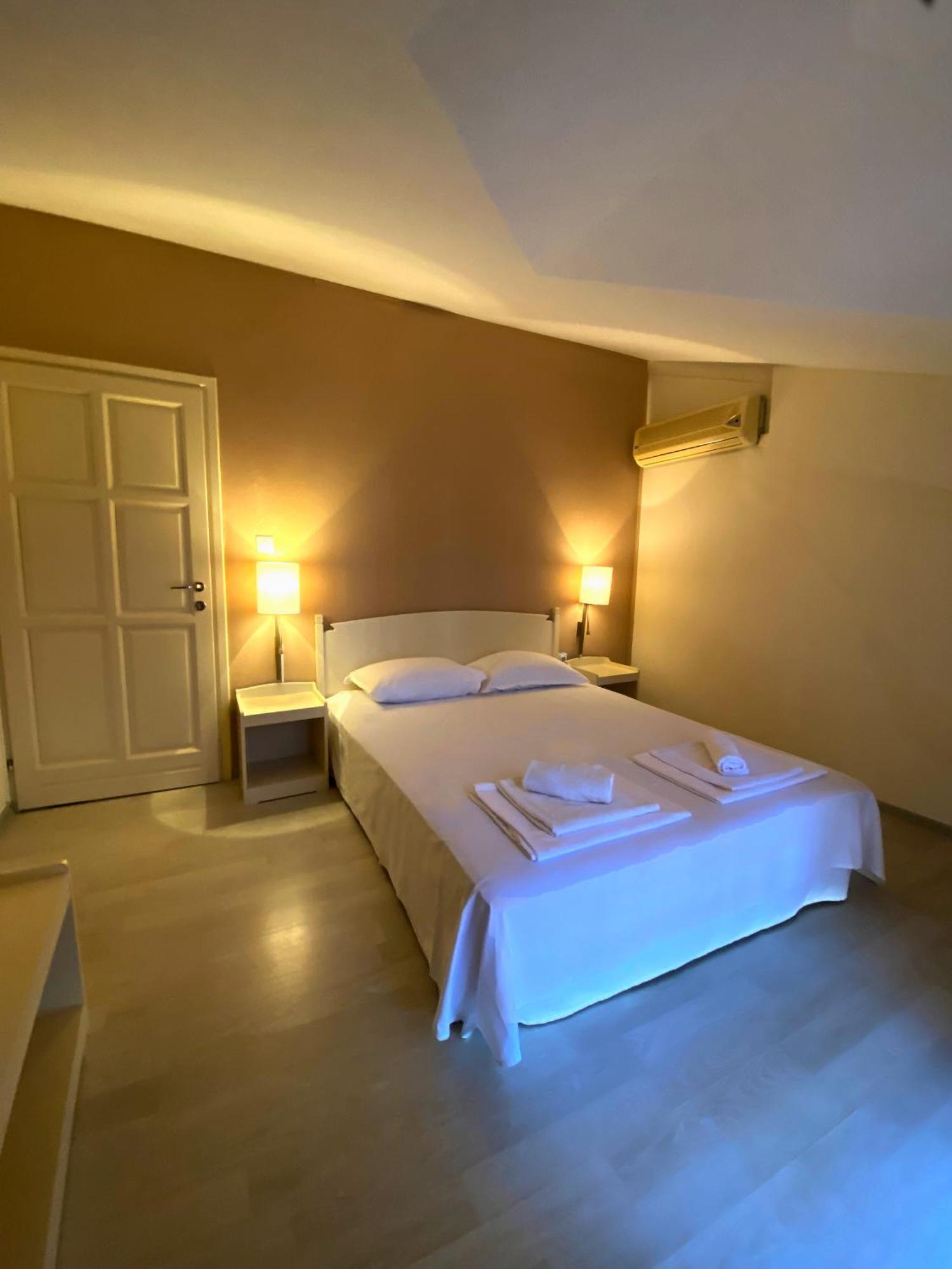 Hotel Kleopatra 乌尔齐尼 客房 照片